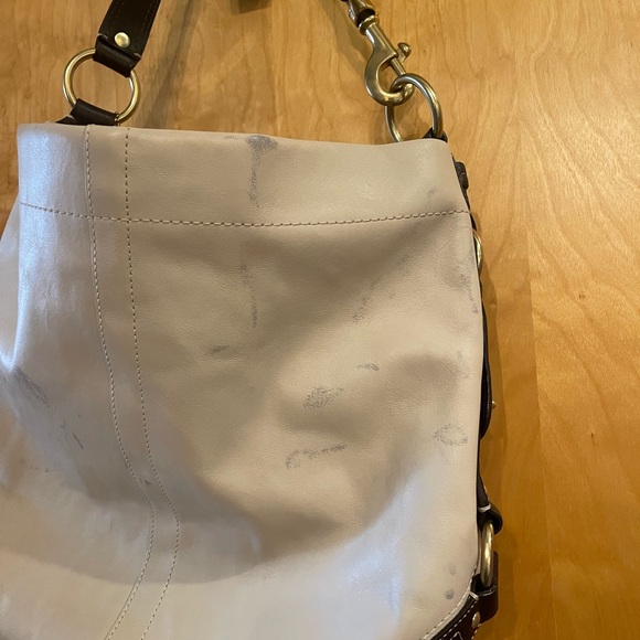 Coach Carly Bag: White and Brown Women's Bag. Used. - Picture 11 of 13